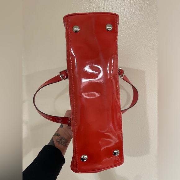 Coach - Picture 2 of 4